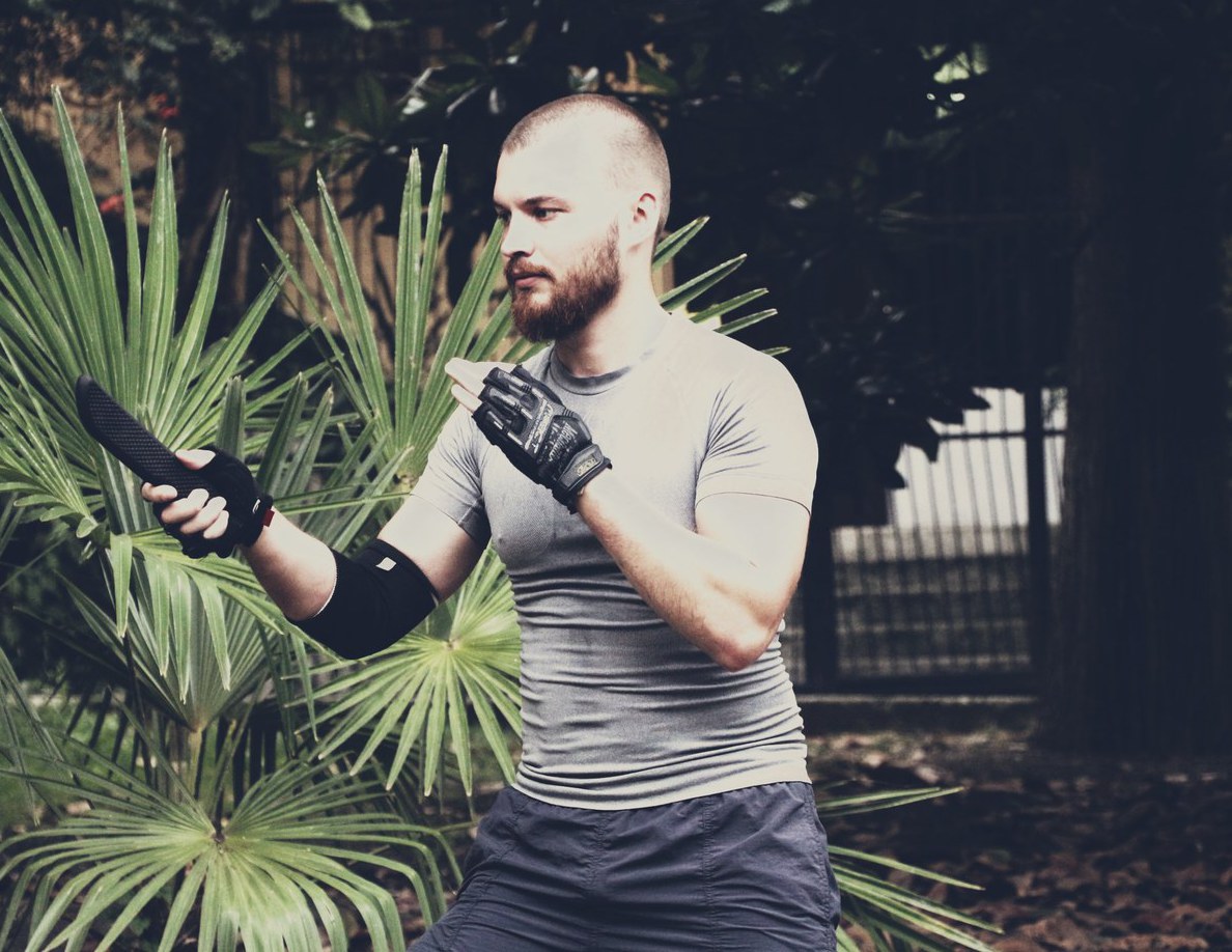 <span style="font-weight: bold;">ПЕРСОНАЛЬНЫЕ ТРЕНИРОВКИ</span>